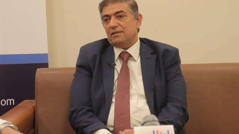 هشام عبد العزيز -