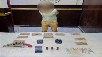 ضبط عاطل لحيازته كمية من المخدرات بقصد الاتجار في حدائق القبة