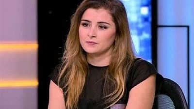 بالأصفر.. عائشة بن أحمد تخطف الأنظار في أحدث ظهور لها