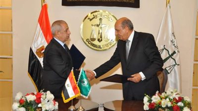 مجلس الدولة يجدد بروتوكول تعاون مع الأكاديمية العربية.. صور