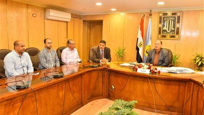 محافظ أسيوط يعقد اجتماعًا لمتابعة الأعمال النهائية بمشروع تطوير مسار العائلة المقدسة