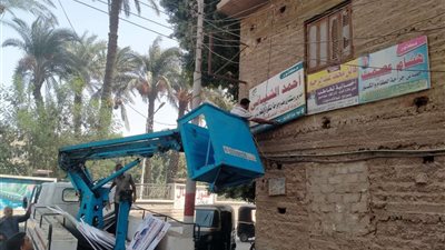 محافظ أسيوط يوجه باستكمال حملات إزالة اللافتات المخالفة