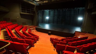 13 مساحة فنية تستضيف عروض مهرجان 