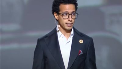 طه دسوقى: عصر 