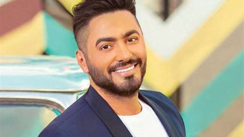 الفنان تامر حسني