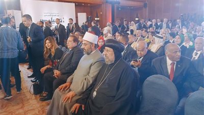 عاجل| توافد الشخصيات العامة لمؤتمر الحملة الانتخابية للمرشح الرئاسي 