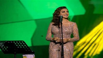 كيف تستعد أنغام لحفل دار الأوبرا اليوم ؟