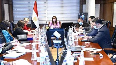 وزيرة التخطيط: تطبيق الحد الأدنى للأجور بالقطاع الخاص اعتبارًا من يناير 2022