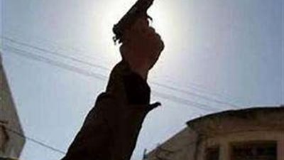 خبر عاجل مصدر أمني: فرد شرطة يطلق النار بشكل عشوائي على فوج سياحي إسرائيلي.. فيديو