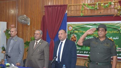 نائب رئيس جامعة الأزهر يشهد احتفالية كلية الشريعة والقانون بأسيوط بالمولد النبوي الشريف وانتصارات حرب أكتوبر