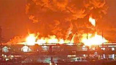 اندلاع حريق هائل بمول شهير في الشيخ زايد