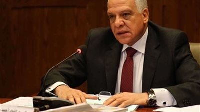 محافظ الجيزة يترأس اجتماعًا لبحث جاهزية وفاعلية المعدات والأجهزة المستخدمة لإدارة الأزمات والطوارئ والكوارث