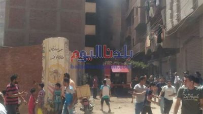 حريق هائل بـ أحد الشركات في العاشر من رمضان