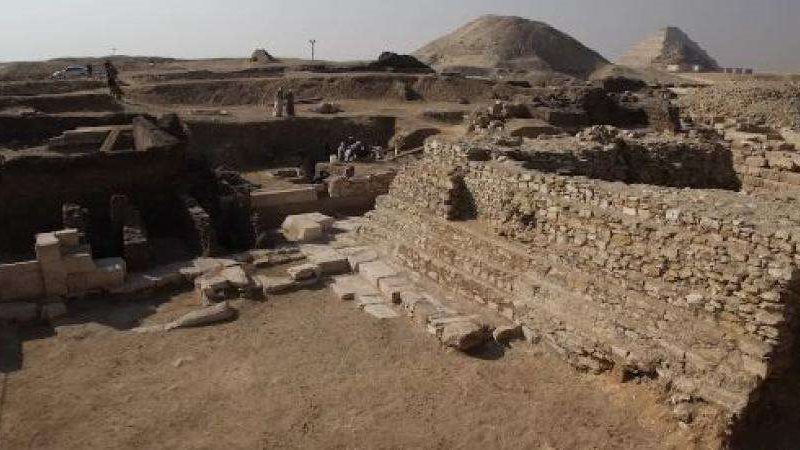 اكتشاف أثري في سقارة