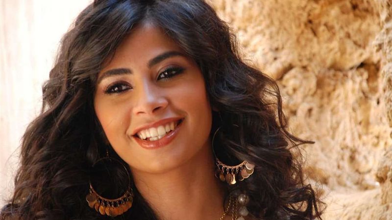 الفنانة روبي