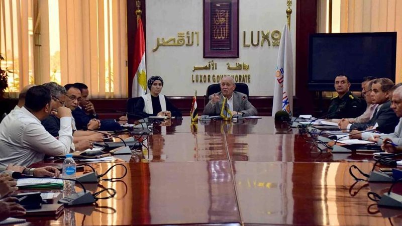 اجتماع محافظ الأقصر