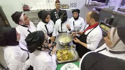 العمل: بدء تدريب فتيات بنى سويف والقاهرة على 6 مهن يحتاجها سوق العمل