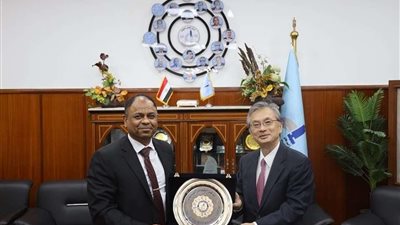 السفير الياباني في القاهرة يزور المركز القومي للبحوث