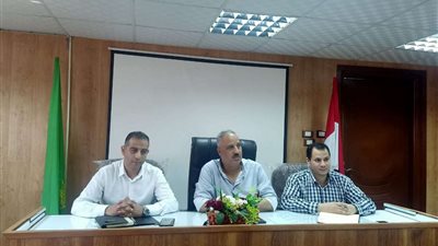 وكيل الشباب والرياضة بالقليوبية يعقد الاجتماع الشهري مع مديري الإدارات