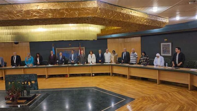 وقفة دقيقة حداد