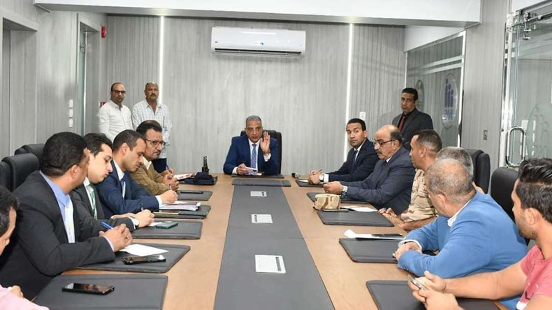 أثناء الاجتماع