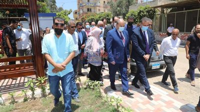 لتوفير فرص عمل للشباب.. محافظ المنوفية يتفقد 