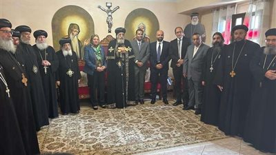 قنصل عام مصر في ميلانو تلتقي مع قداسه البابا تواضروس الثاني