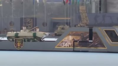 السيسي يشاهد عرضا للمعدات المشاركة في حرب أكتوبر بحفل تخرج الكليات العسكرية