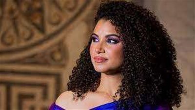 أشرف زكي ومنى الشاذلي.. أبرز الحضور في عزاء والد نسمة محجوب