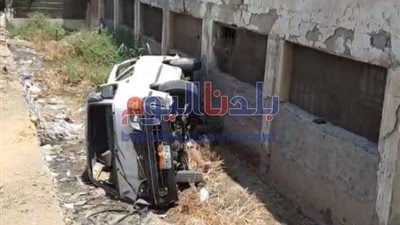 إصابة 6 أشخاص في حادث انقلاب سيارة ربع نقل وميكروباص بالدقهلية