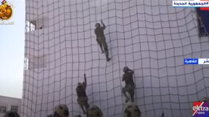 الصاعقة تنفذ عروضا