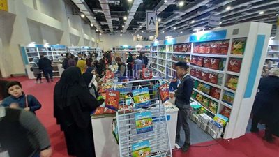 استمرار فعاليات معرض القاهرة الدولي للكتاب وسط إقبال جماهيري