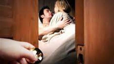 بعد اتهام زوجته بالخيانة.. انقلب السحر على الساحر 