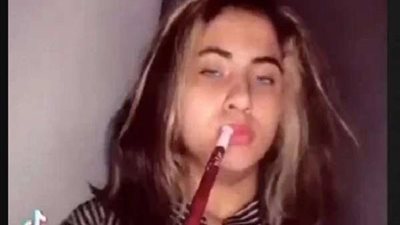 عودة حنين حسام.. بلاغ يتهم فتاة 