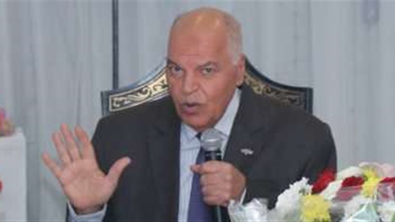 نقيب المهن التعليمية