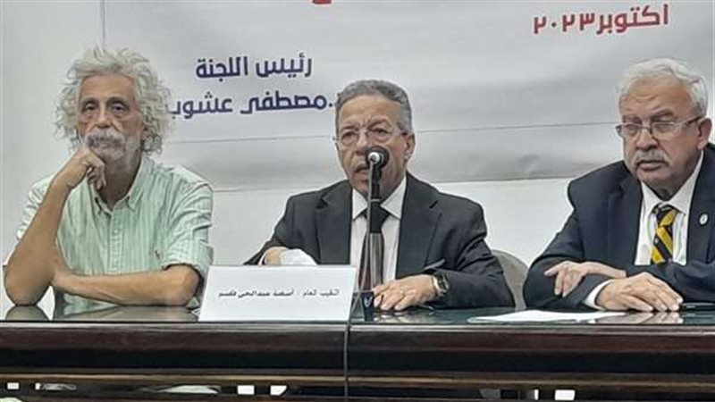 نقيب الاطباء