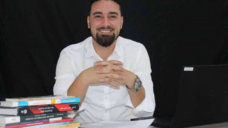 الصحفي الجزائري خليفاوي