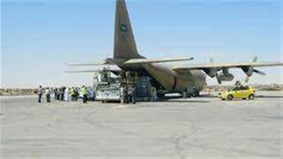 وصول طائرتين تحملان شحنات مساعدات لأهالي غزة إلى مطار العريش بشمال سيناء