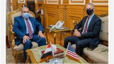 وزير الإنتاج الحربى يبحث تصميم وإنشاء محطات معالجة وتحلية المياه مع شركات عالمية