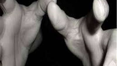 زوج يتخلص من زوجته الحامل خنقًا في سوهاج.. والسبب صادم