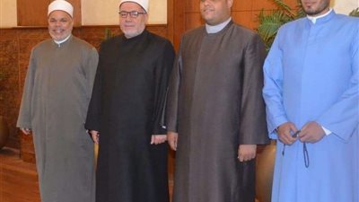 بدء توافد كبار القراء على مقرأة 