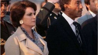 وداعا جيهان السادات .. محطات في حياة رفيقة بطل الحرب والسلام| فيديو