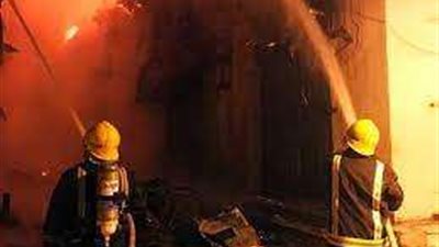 إصابة 6 أشخاص إثر حريق بمصنع أثاث في العاشر من رمضان