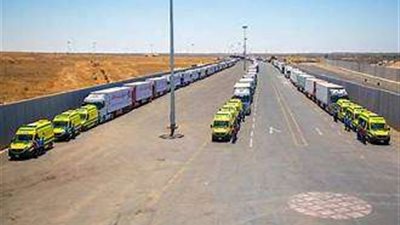 فيديو| القاهرة الإخبارية: اصطفاف قوافل التحالف الوطني أمام معبر رفح تمهيدًا لإدخالها غزة