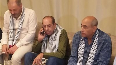 أحمد بدير وإيهاب فهمي.. أوائل الحاضرين وقفة نقابة المهن التمثيلية تضامنا مع فلسطين