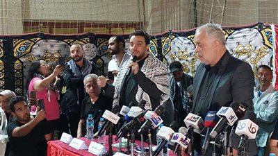 نجوم الفن بنقابة المهن التمثيلية تضامناً مع شعب فلسطين