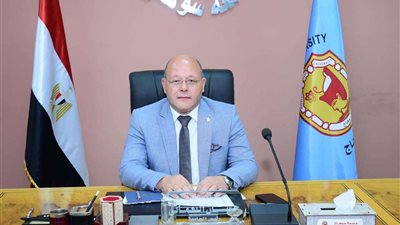 جامعة سوهاج تستعد لزيارة لجنة الأعلى للجامعات..تمهيداً لبدء الدراسة بكلية الدراسات العليا والبحوث البيئية