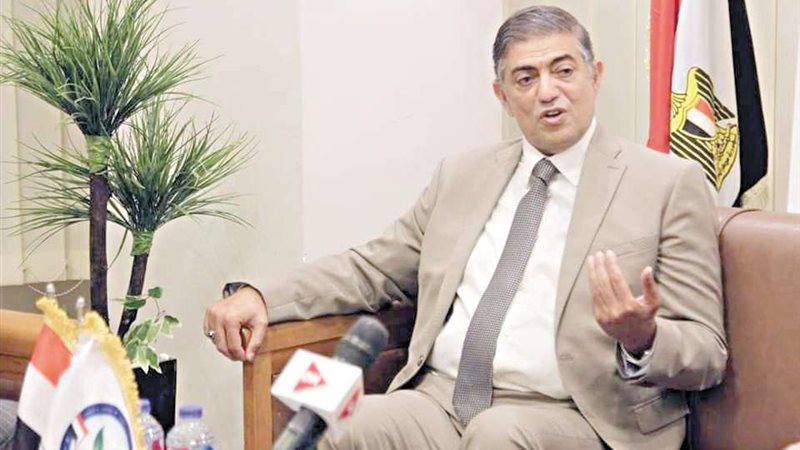 هشام عبد العزيز