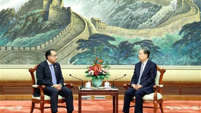 رئيس الوزراء يلتقي رئيس اللجنة الدائمة للمجلس الوطني لنواب الشعب الصيني