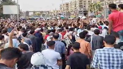 طلاب جامعة القاهرة ينظمون وقفة تضامنية مع قطاع غزة